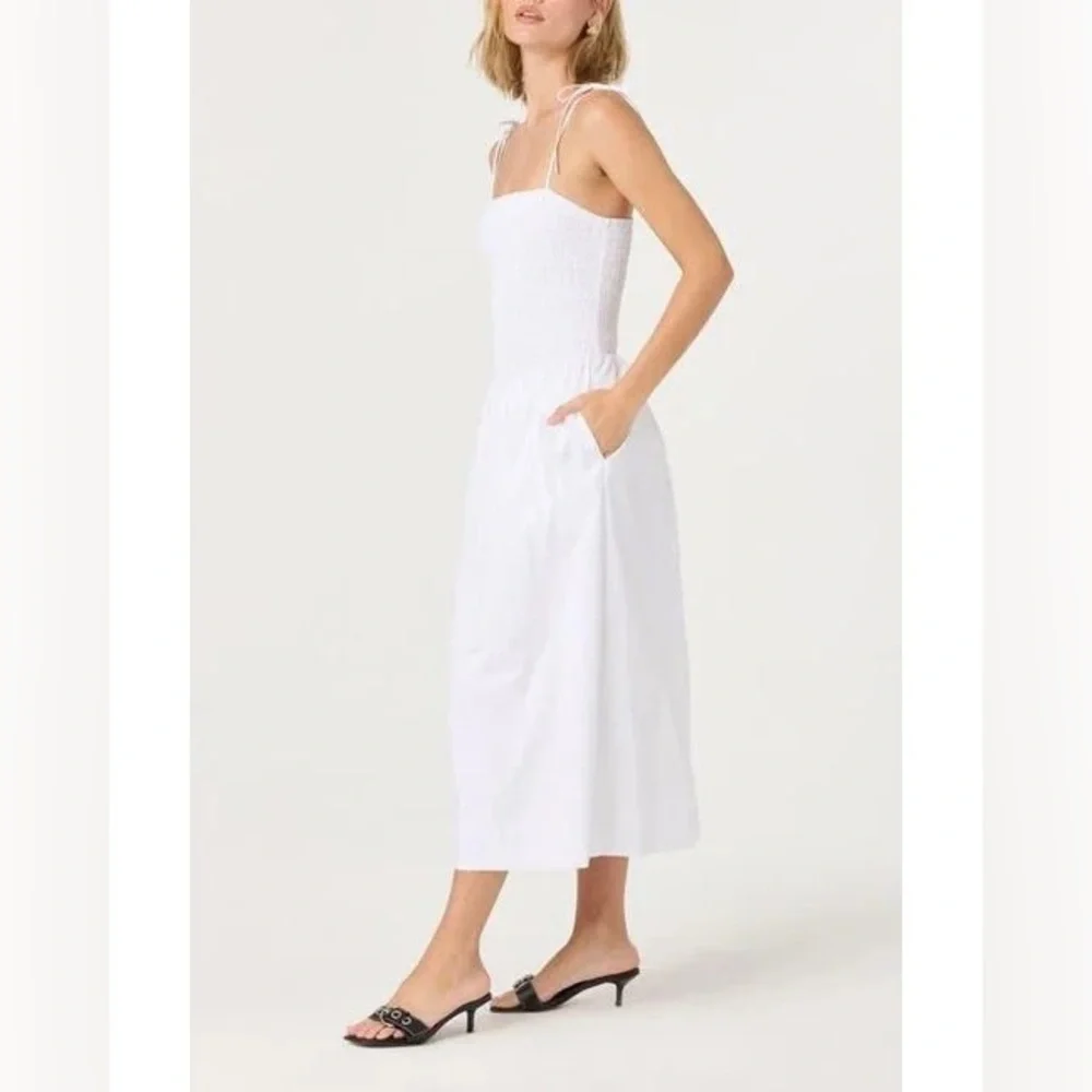 ASTR The Label Drop Smoked Midi Dress Size Medium White‎ NWOT - Picture 4 of 15